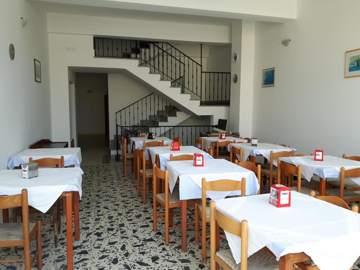 Hotel Parigino Palinuro Esterno foto