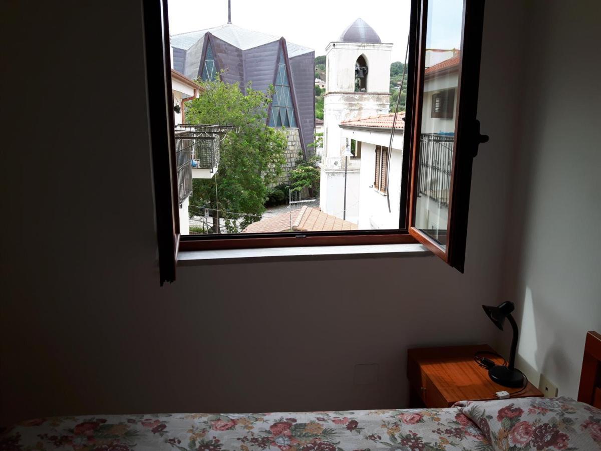 Hotel Parigino Palinuro Esterno foto
