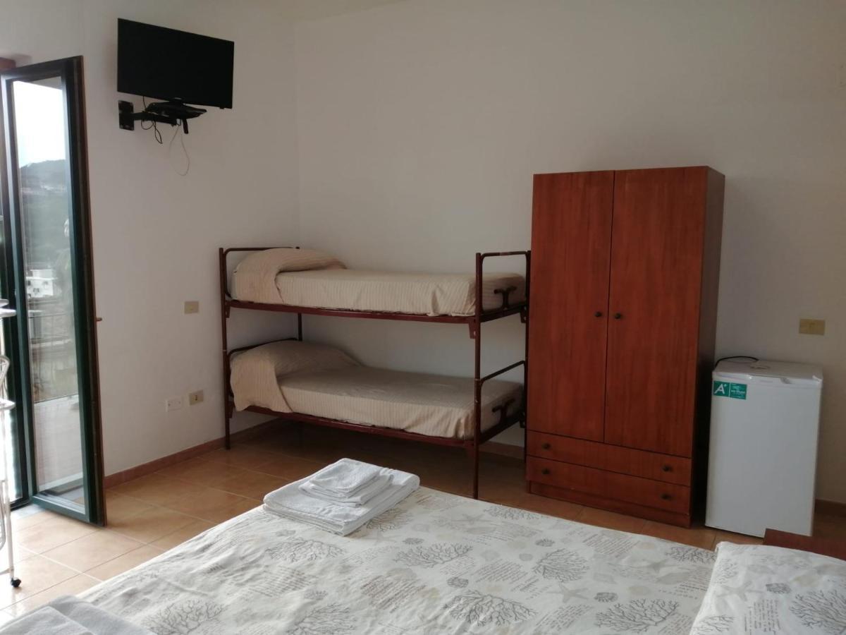 Hotel Parigino Palinuro Esterno foto