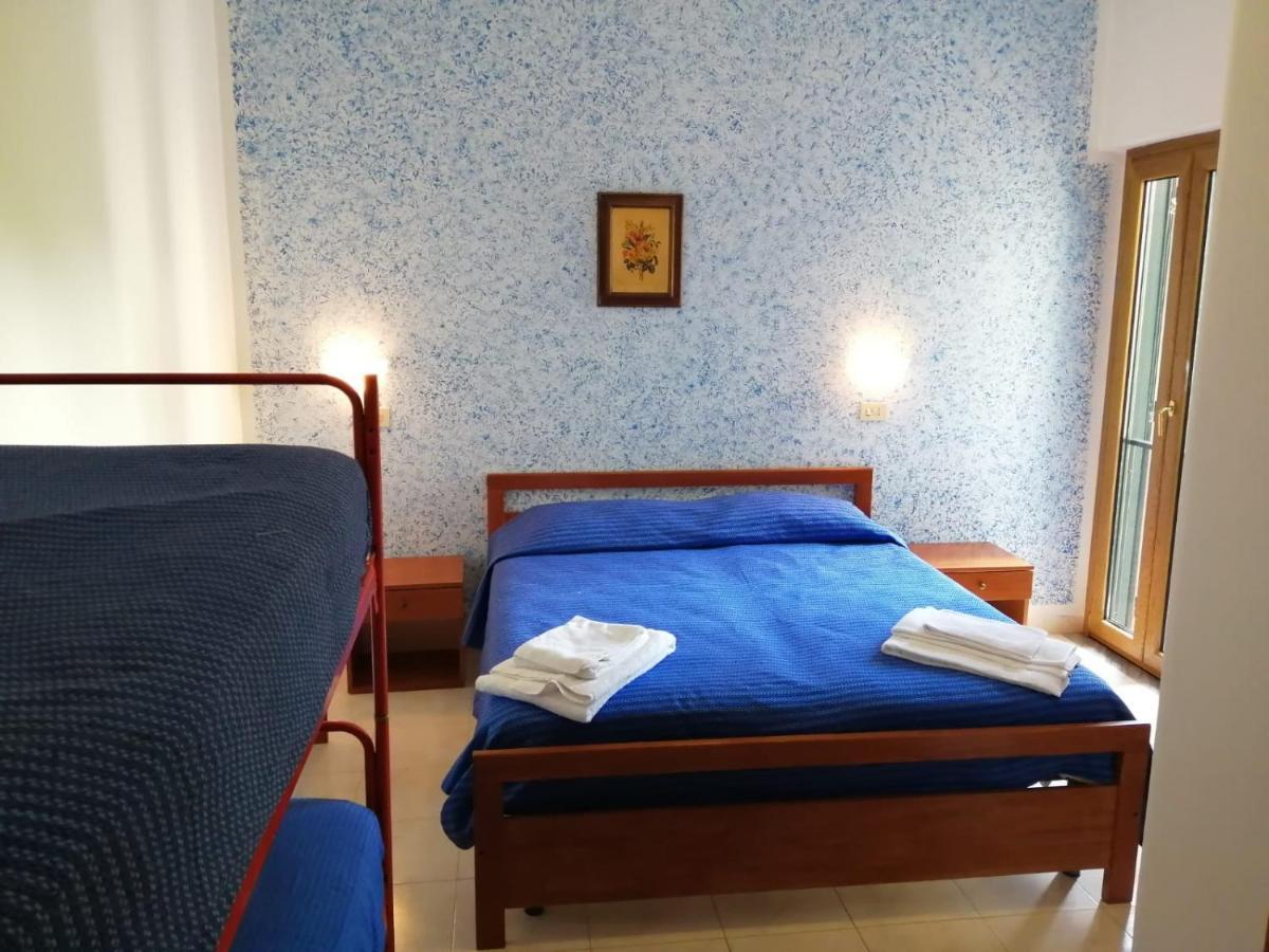 Hotel Parigino Palinuro Esterno foto